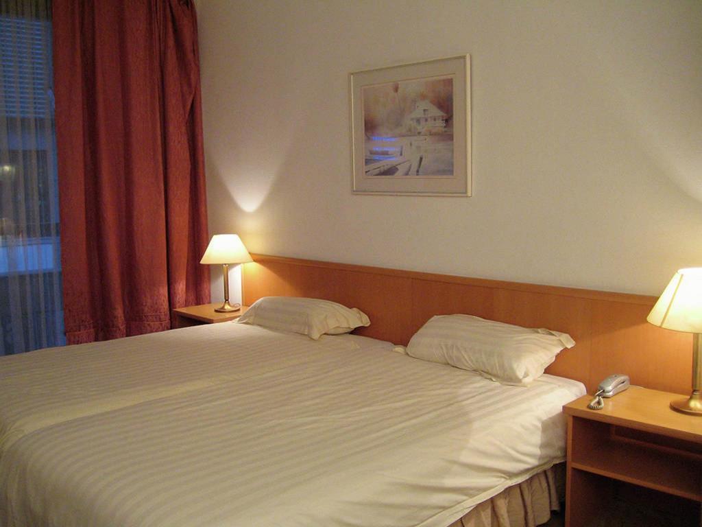 Hotel Keyserlei Antwerp Bilik gambar